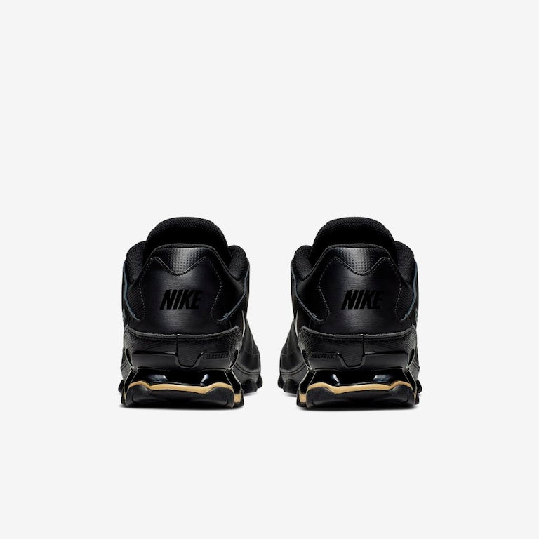 Nike Reax 8 TR 'Dourado'