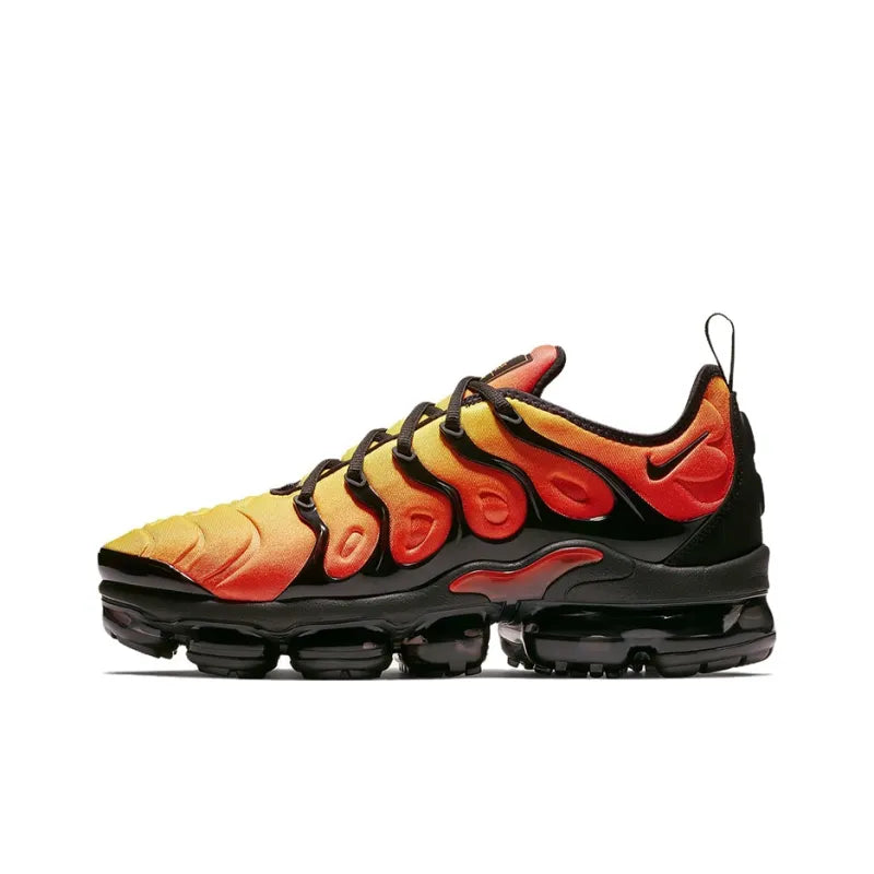 Vapormax laranja e preto fashion