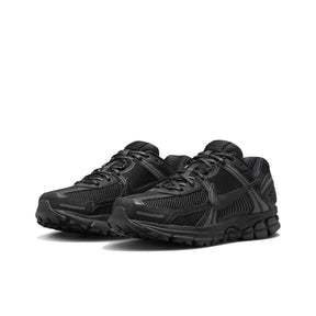 Nike Zoom Vomero 5 'Triple Black'