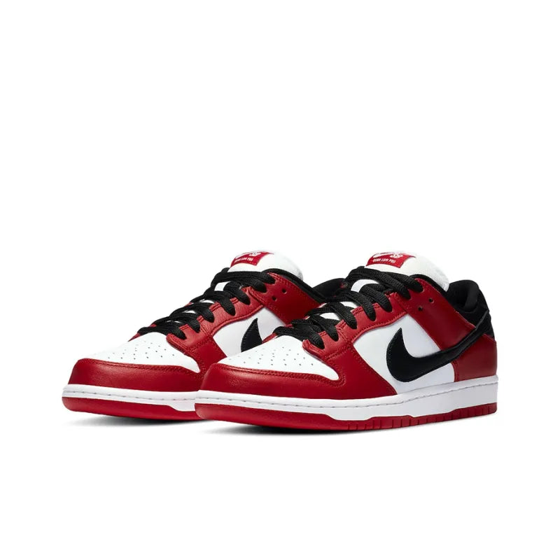 Nike SB Dunk Low 'Chicago'