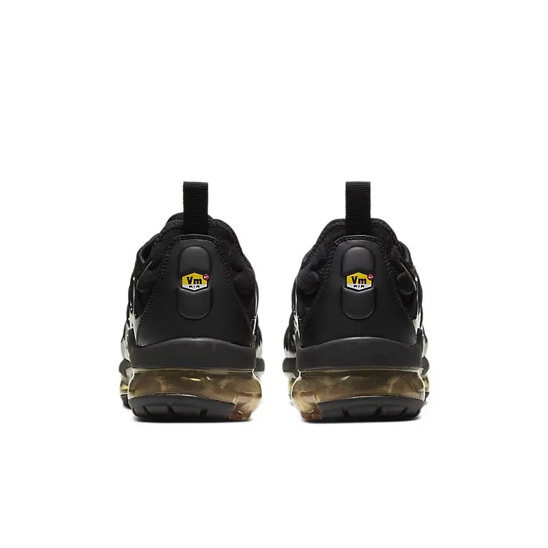 Nike Air VaporMax Plus Dourado/Preto