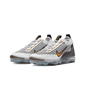 Nike Air Vapormax Flyknit 2021 'White Black Kumquat'